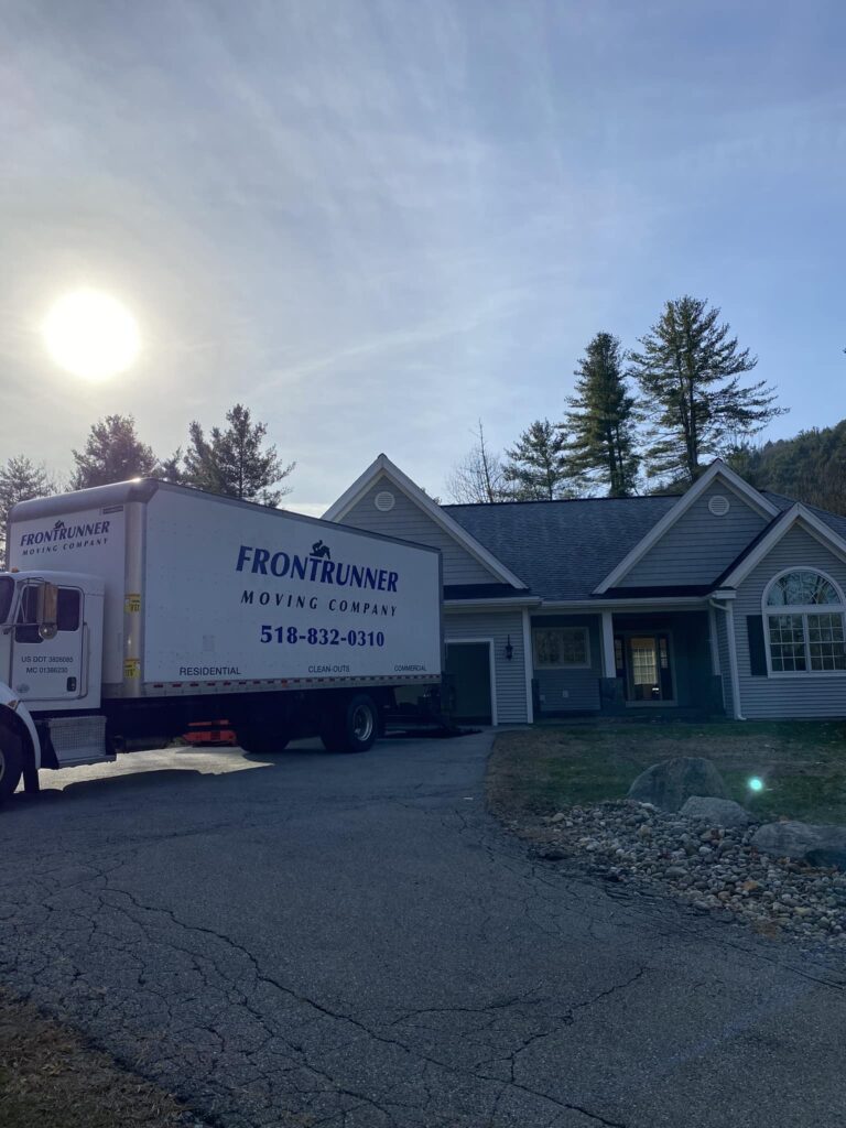 frontrunner moving company truck at home